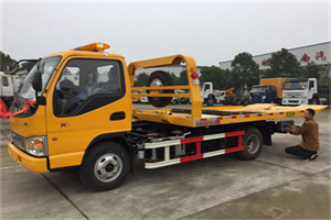 南关区哪里有拖车服务