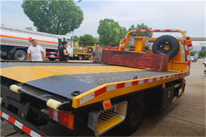 南关区附近拖车电话号码服务